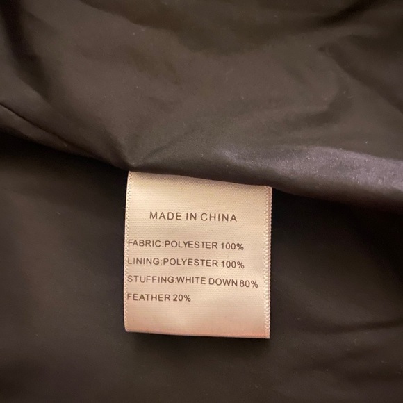 ❄️⛄️ Very Warm European Brand Down Coat with real fox fur - Picture 9 of 10